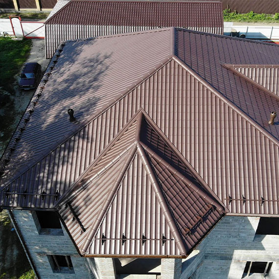 Монтаж сложной крыши и кровли в Ленске и Сахе (Якутии)